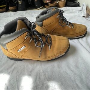 Timberland Euro Sprint kids boot in wheat tan size 4.5 boys youth